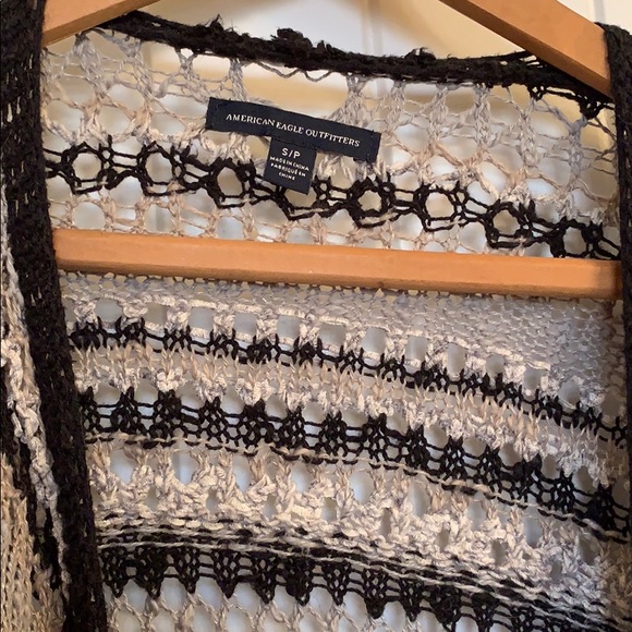 American Eagle long sleeve crochet cardigan - Picture 2 of 5